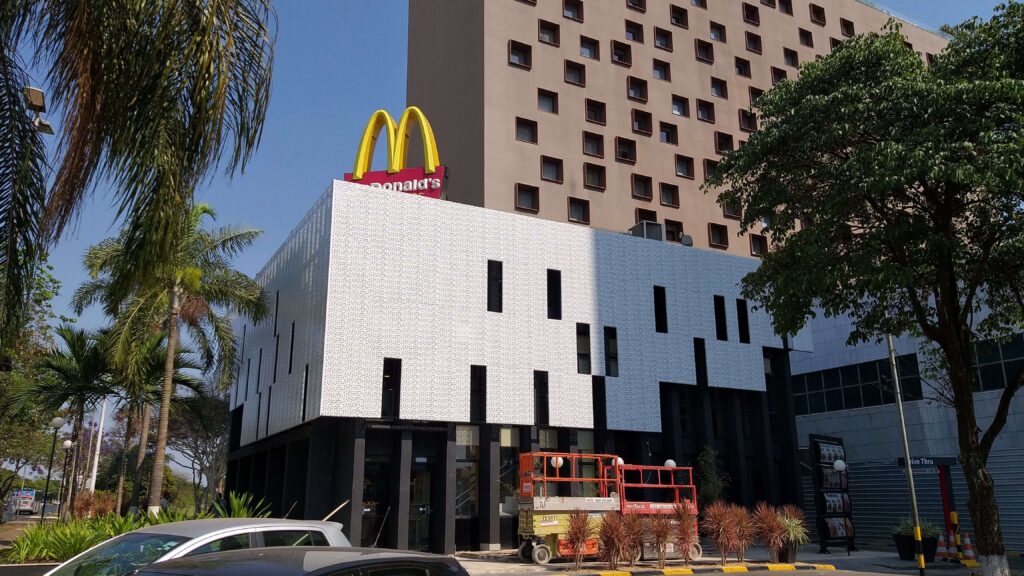 benarquitetura_fachadas_mcdonalds_02